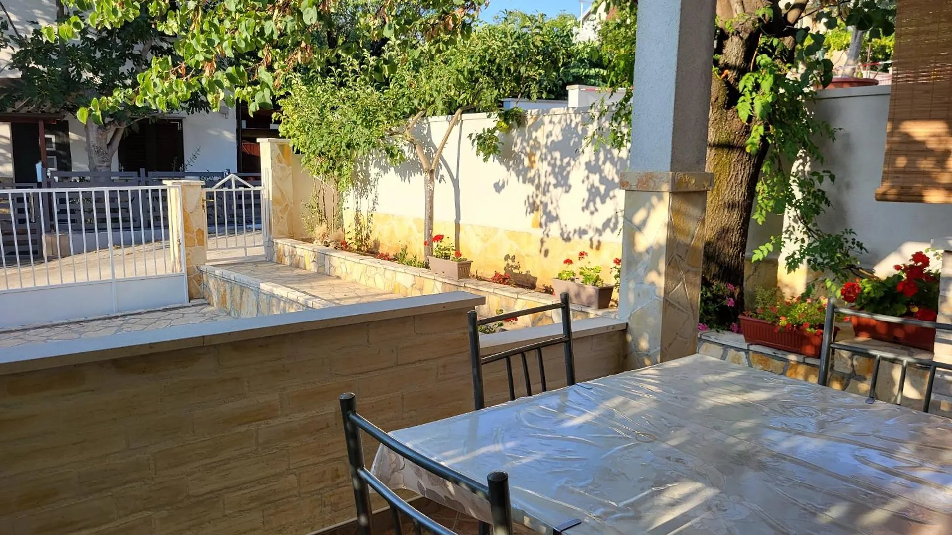 Plavi Apartman Gornji Karin Apartmán